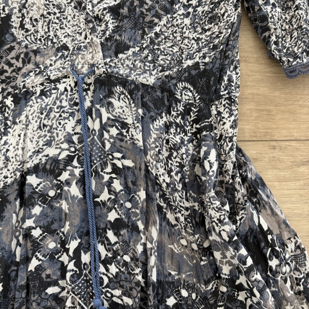 Free People XS Blue Black Patterned Open Back Split Sleeve Boho Dress Pockets - Picture 2 of 7